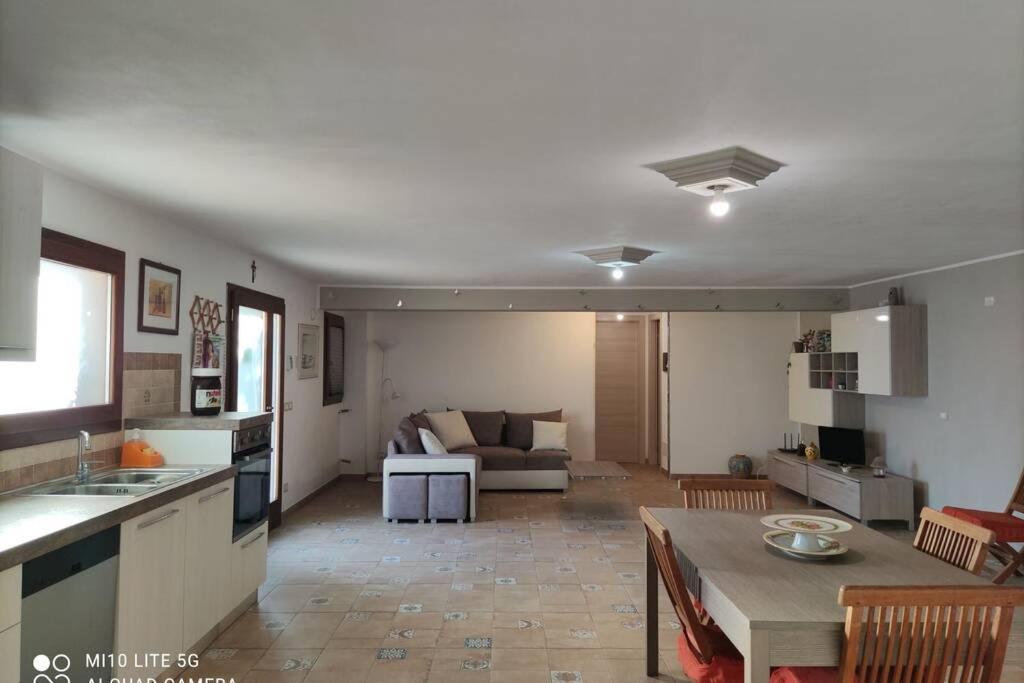 Casa Relax In Periferia Con Ingresso E Parcheggio Privato. Apartment Zimmardo Exterior foto